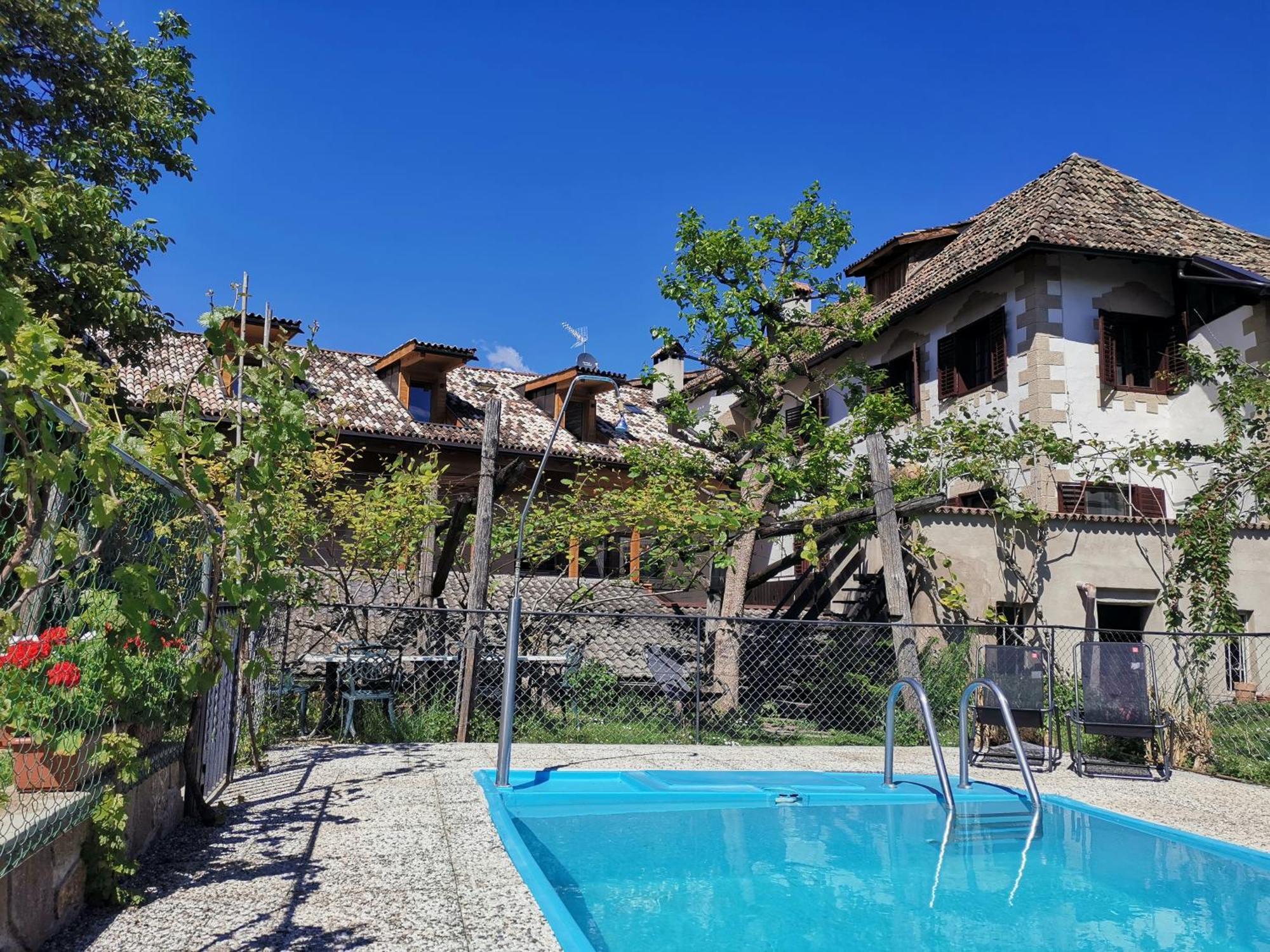 Ansitz Grustdorf Apartment Appiano Sulla Strada Del Vino Ngoại thất bức ảnh