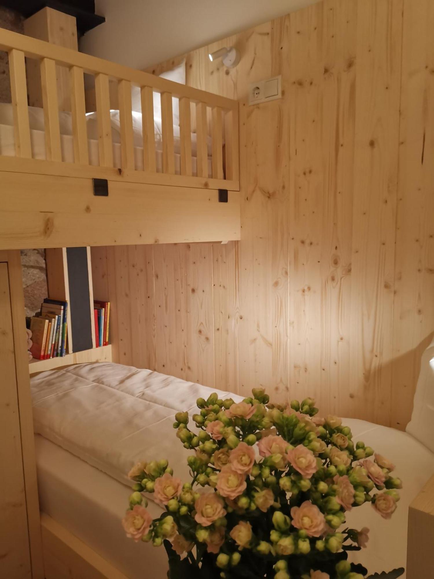 Ansitz Grustdorf Apartment Appiano Sulla Strada Del Vino Ngoại thất bức ảnh